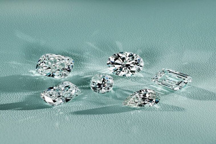 Lab Grown Diamonds vs. Traditional Diamonds – With Clarity